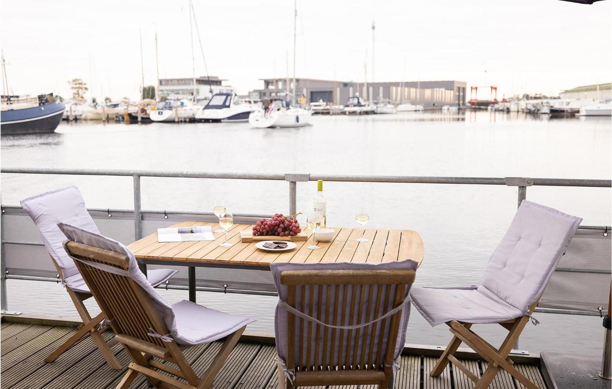 Hotel Aqualiving Aalsmeer Exteriér fotografie