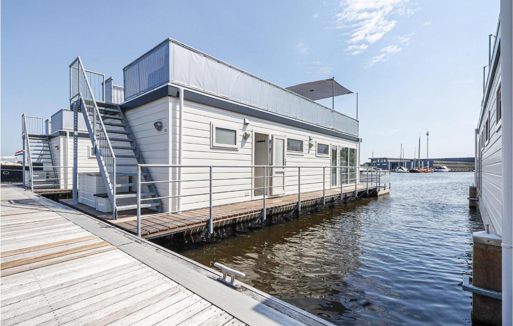 Hotel Aqualiving Aalsmeer Exteriér fotografie
